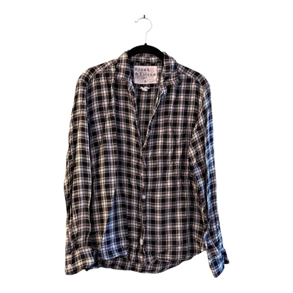 Frank & Eileen Eileen Plaid Relaxed Button Top Size M